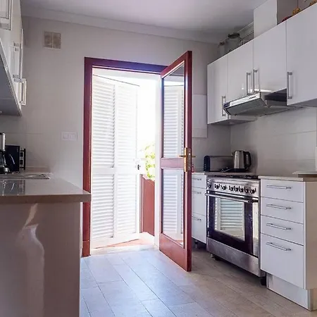 Villa Marbella: 6 W/ Pool & 70m To The Palma de Mallorca